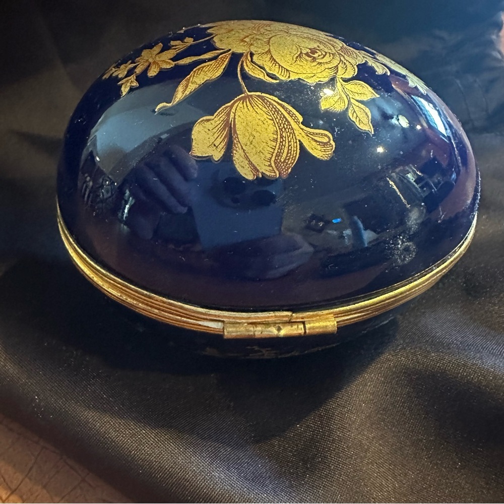 Vintage Limoges France Hand Painted Trinket Box - Picture 6 of 6